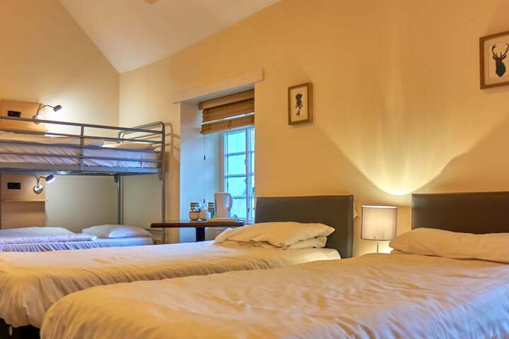 Room 12 of 35