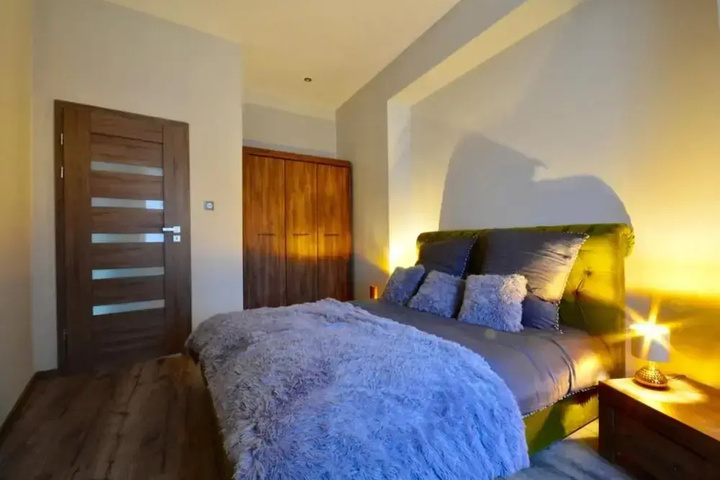 Room 3 of 13