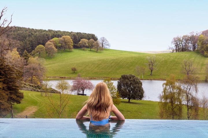 Hotel with Pool