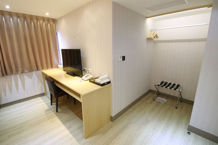 Room 31 of 50
