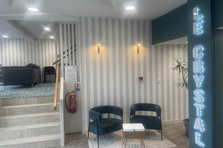 Guest Lobby
