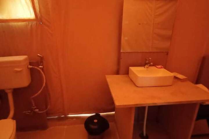 Room 5 of 5