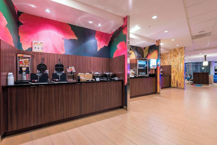 Breakfast/Coffee Service 26 of 34