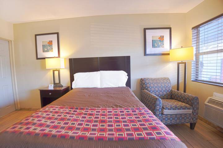 1 King Bed with Kitchenette (44 of 68)
