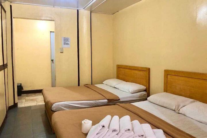 Room 16 of 24