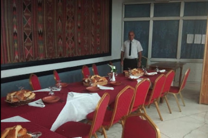 Dining Photos