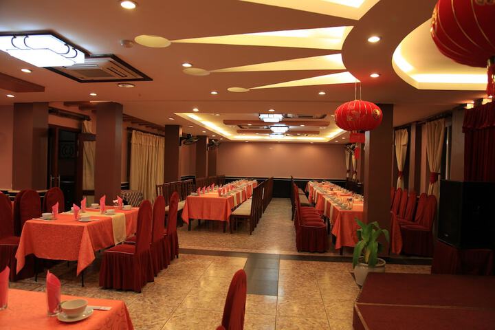 Dining Photos