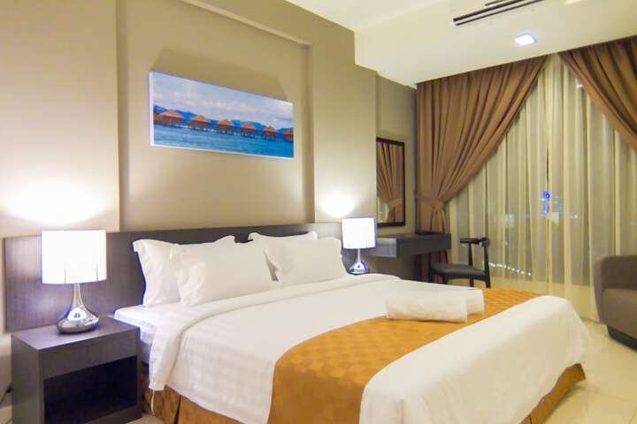 Room 4 of 39