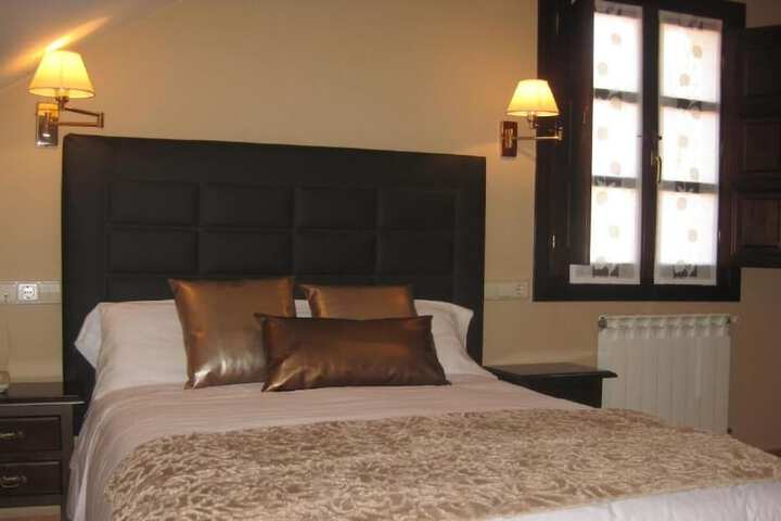 Room 10 of 49