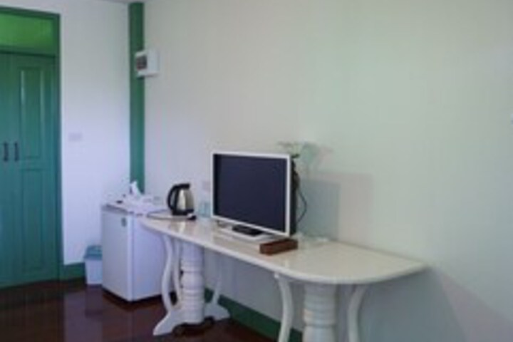 Room 16 of 21