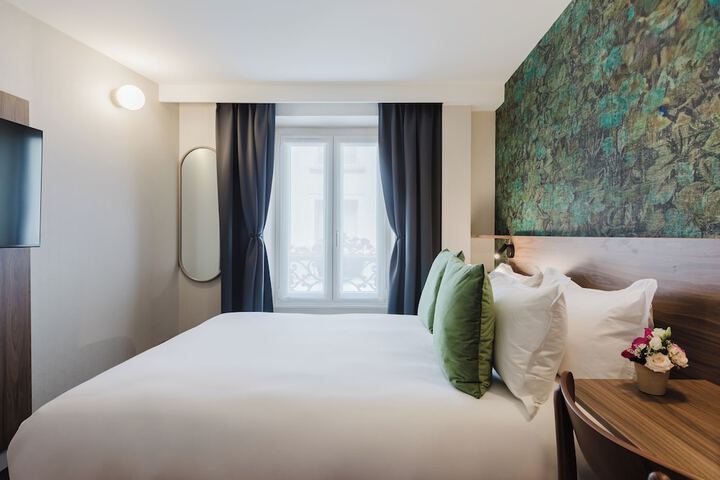 Room 40 of 84