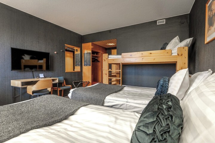 Room 12 of 57