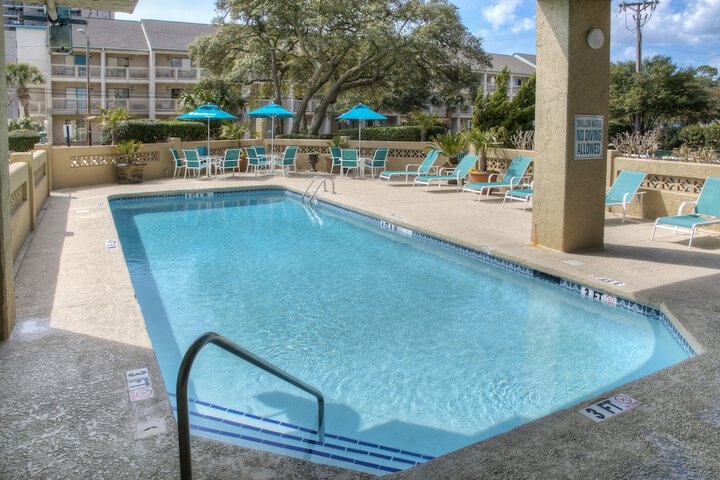 Pools & Facilities