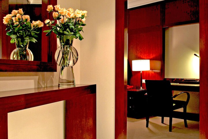 Room 20 of 204