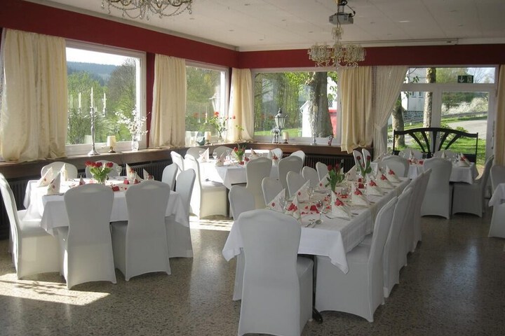 Ballroom/Hall 30 of 33