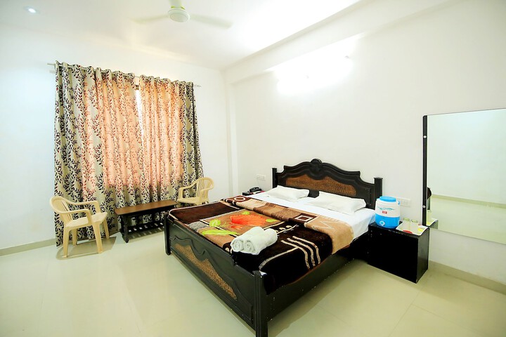 Room 6 of 48