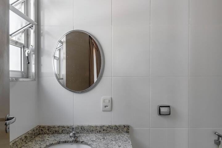 Room 20 of 38
