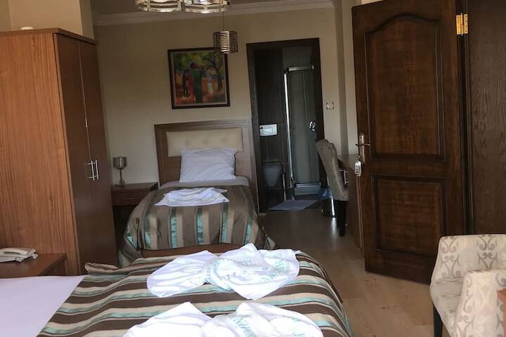 Room 4 of 26