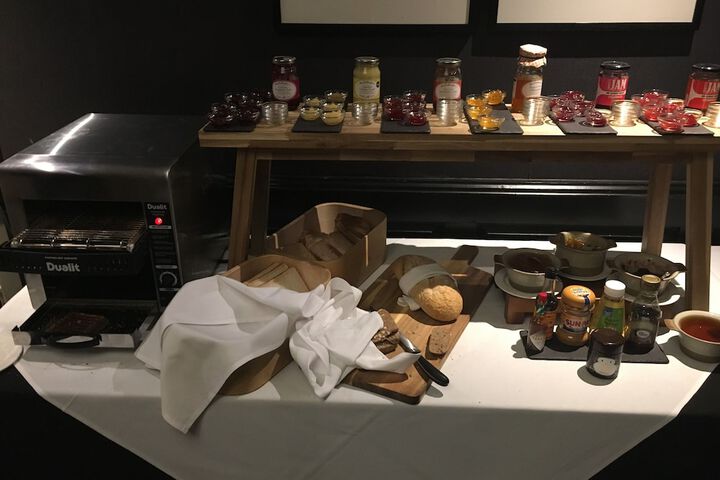 Breakfast/Coffee Service 67 of 108