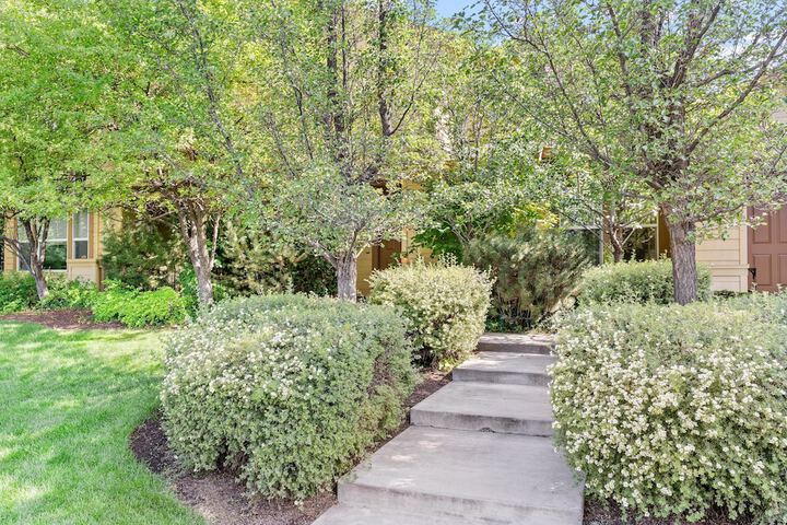 Property Grounds 30 of 38