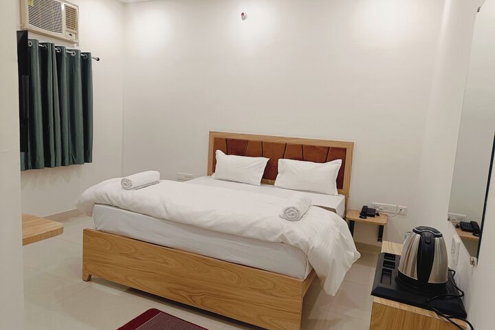 Room 12 of 31