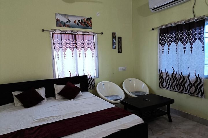 Room 6 of 44