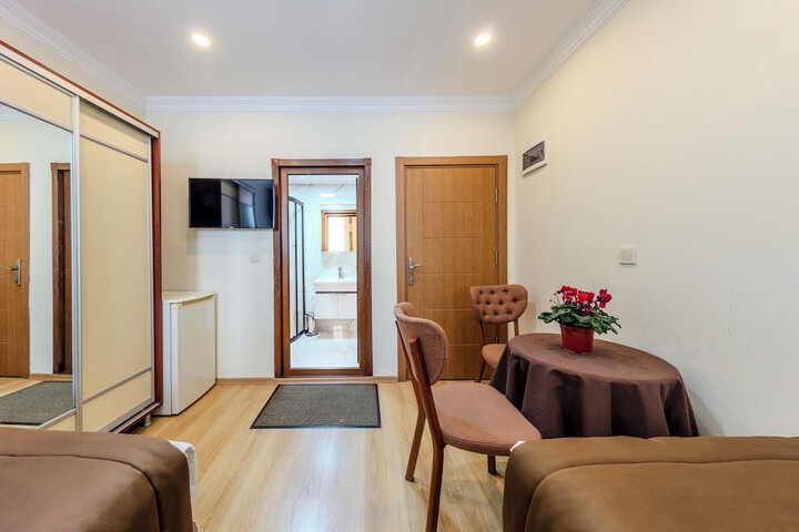 Room 18 of 71