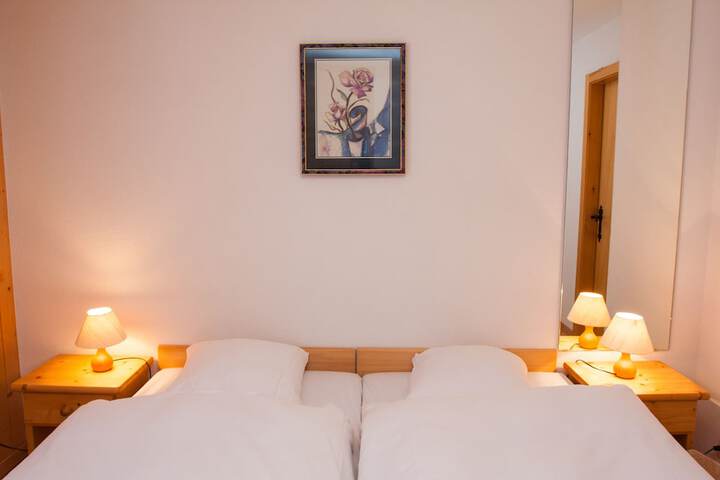 Room 4 of 51