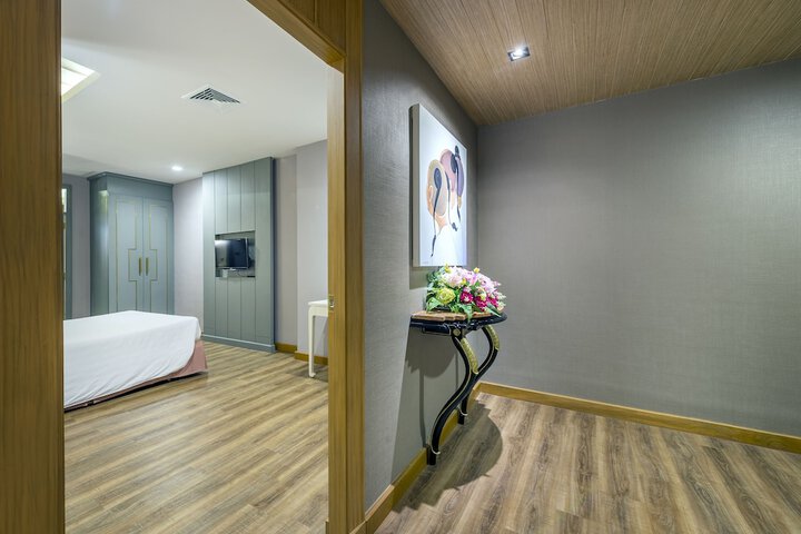 Room 30 of 55