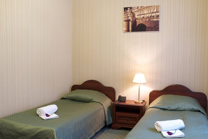 Room 14 of 49