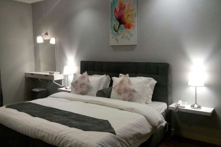 Room 11 of 75