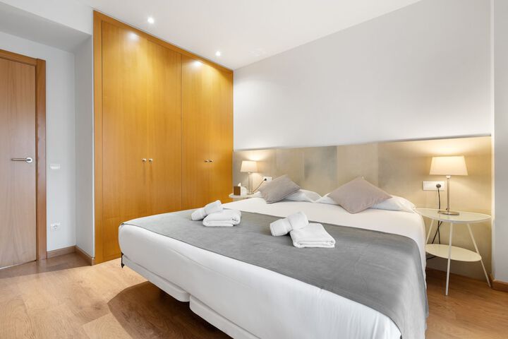 Room 4 of 30