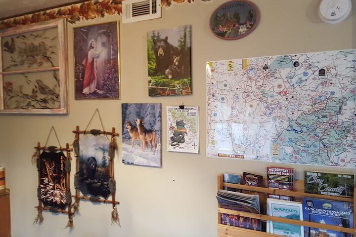 Breakfast/Coffee Service 21 of 33