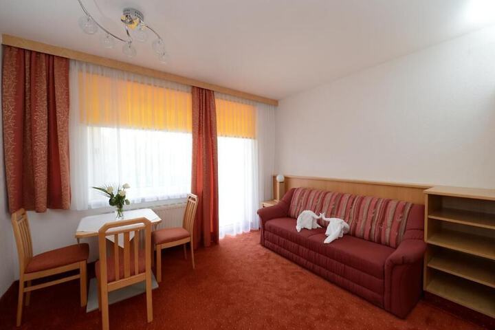 Room 15 of 61