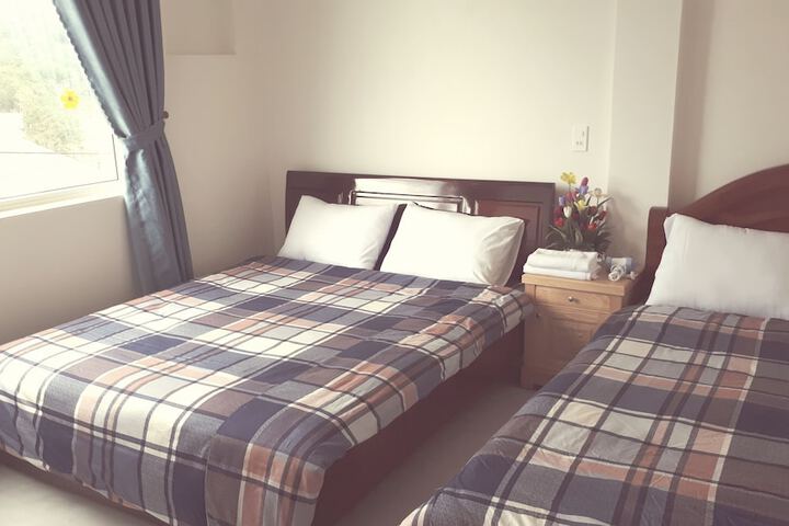 Room 9 of 25