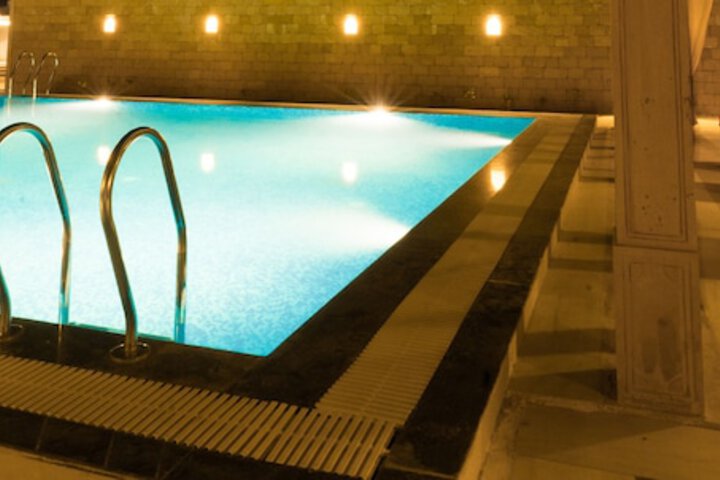 Pool 30 of 55