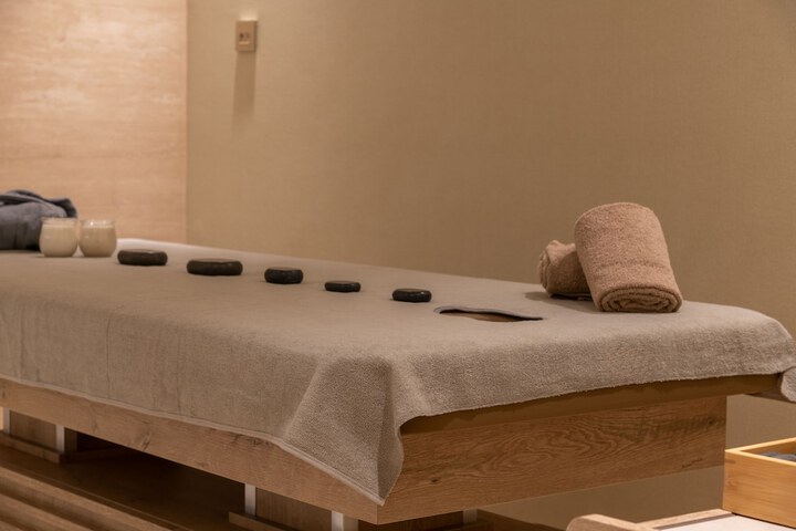 Spa 63 of 100