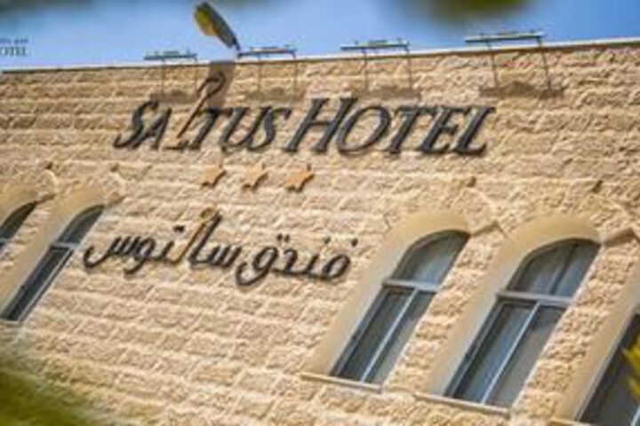 Saltus Hotel