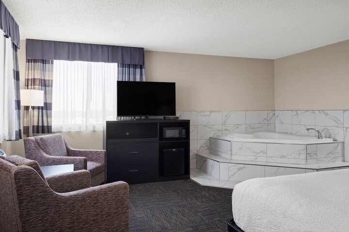 Room 20 of 53