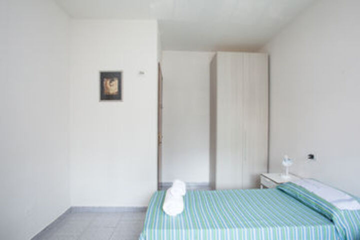 Room 164 of 320