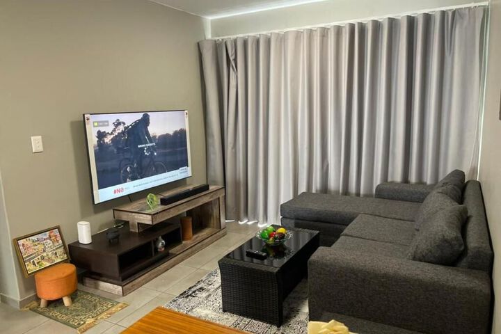 Room 4 of 10