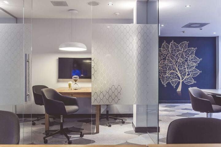 Business Center 108 of 115