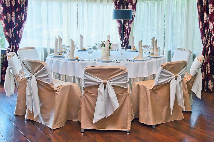 Ballroom/Hall 38 of 47