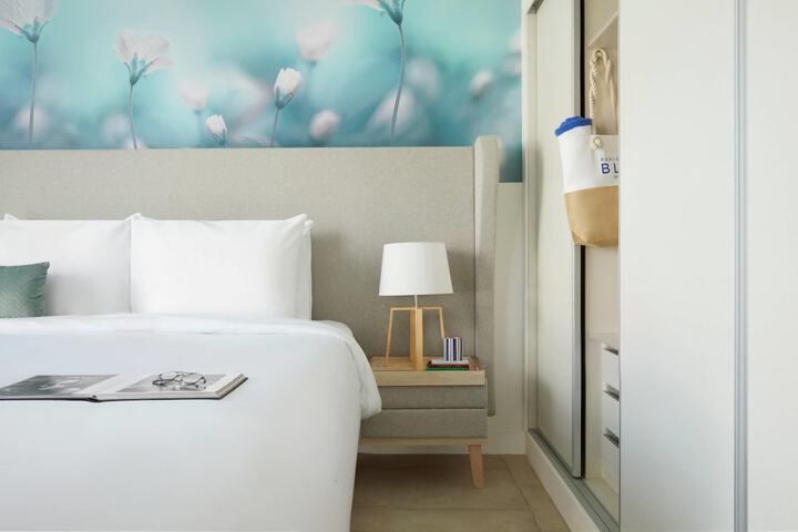 Room 21 of 152