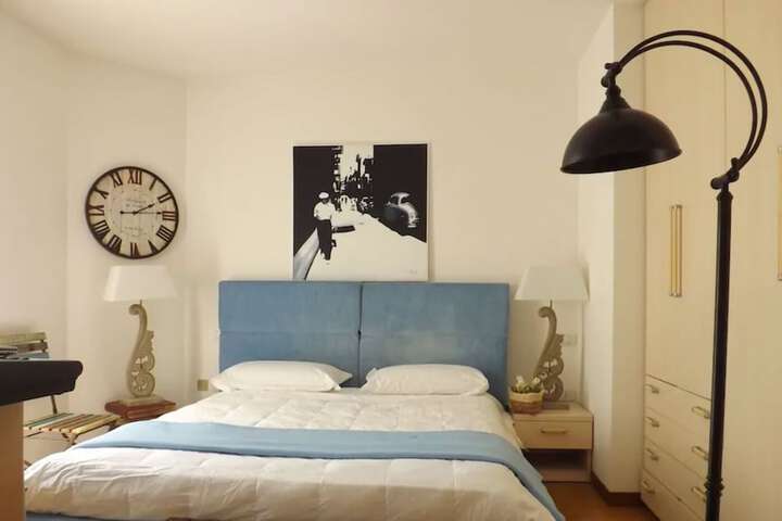 Room 5 of 15