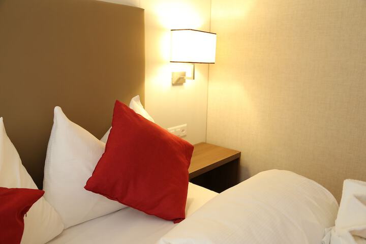 Room 4 of 54