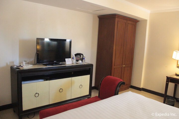 Room 35 of 77