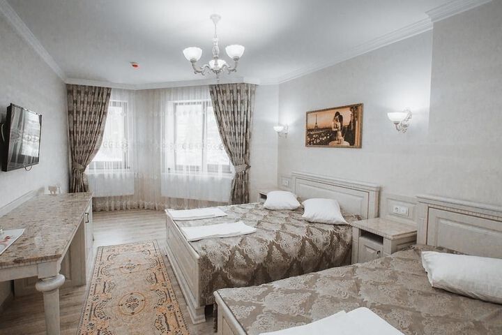 Room 15 of 35