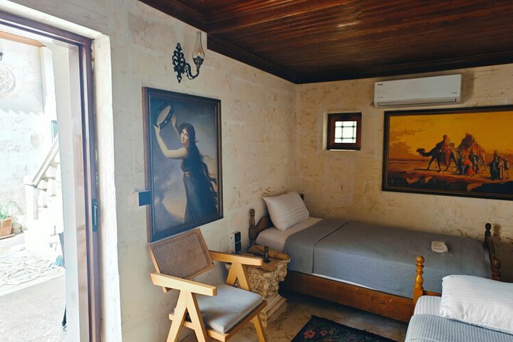 Room 16 of 88
