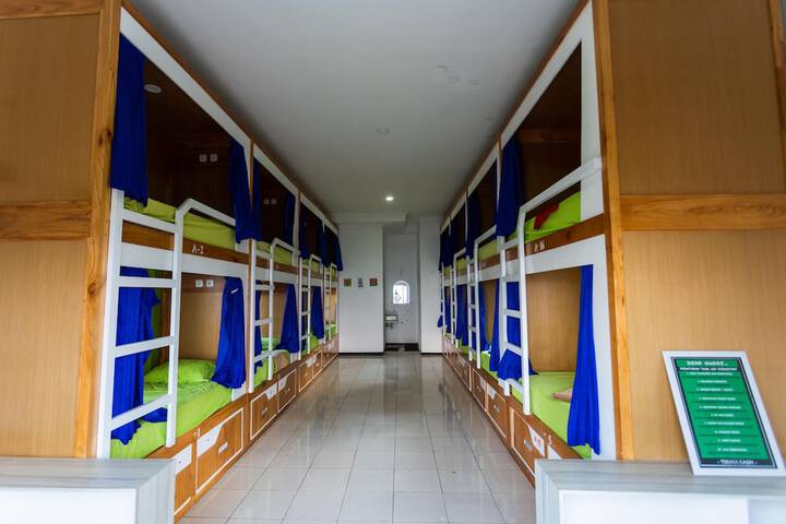 Room 46 of 78